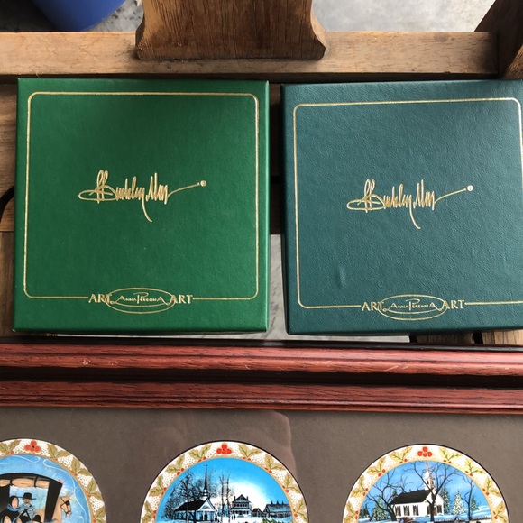 P Buckley Moss Set of 3 Ornaments in Custom Frame - Picture 11 of 17